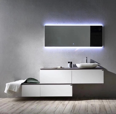 Gabinetes modernos de la vanidad del cuarto de baño de la madera contrachapada del estilo con el espejo encendido tops del maquillaje