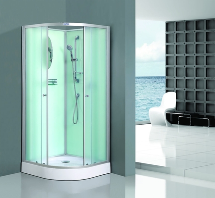 Recinto blanco de la ducha del sector del baño Shinning Chrome enmarcado con el espejo