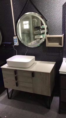 Vanidades preparadas de antemano caseras del cuarto de baño montadas sobre el espejo contrario del círculo del lavabo